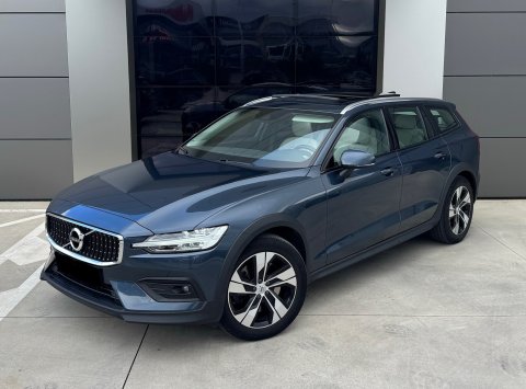 Volvo V60 Cross Country D4 AWD AT8