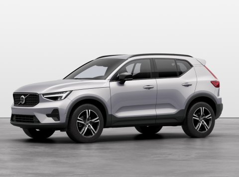 Volvo XC40 B3 AT7 PLUS DARK