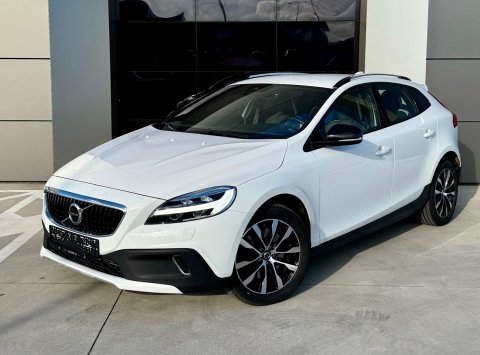 Volvo V40 CROSS COUNTRY T3 PLUS